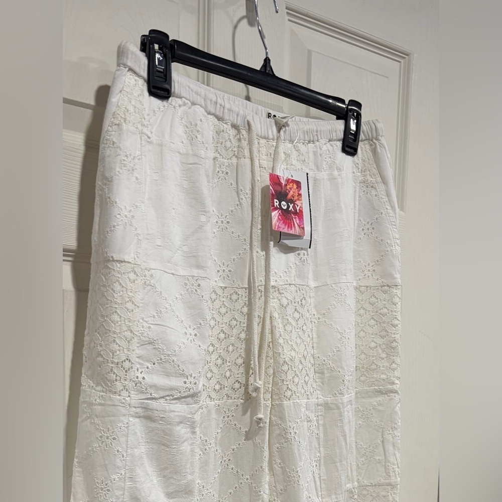 Roxy Women's Medium Precious Patchwork Pants Snow White NWT Beach Half Lined - Picture 2 of 10
